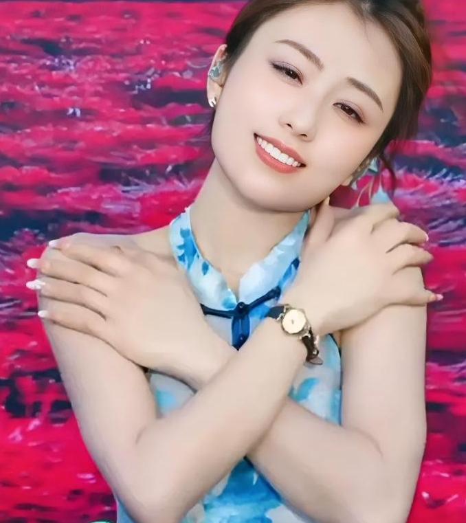 姐妹们，你们有没有发现，明明没干什么重活，却总是腰酸背痛、精神萎靡？我闺蜜上周