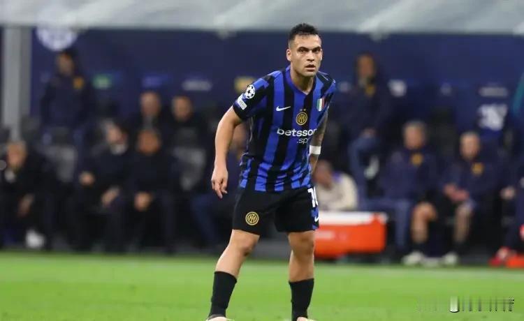 劳塔罗伤停两个月？国米球迷攥紧手机刷新夜，阿根廷主帅却悄悄松了口气！医疗报告