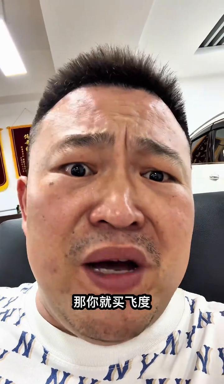 车贩子自曝家底这事儿，有点意思。他说不是刚需别碰二手车，每年贬掉的钱够你打十年车