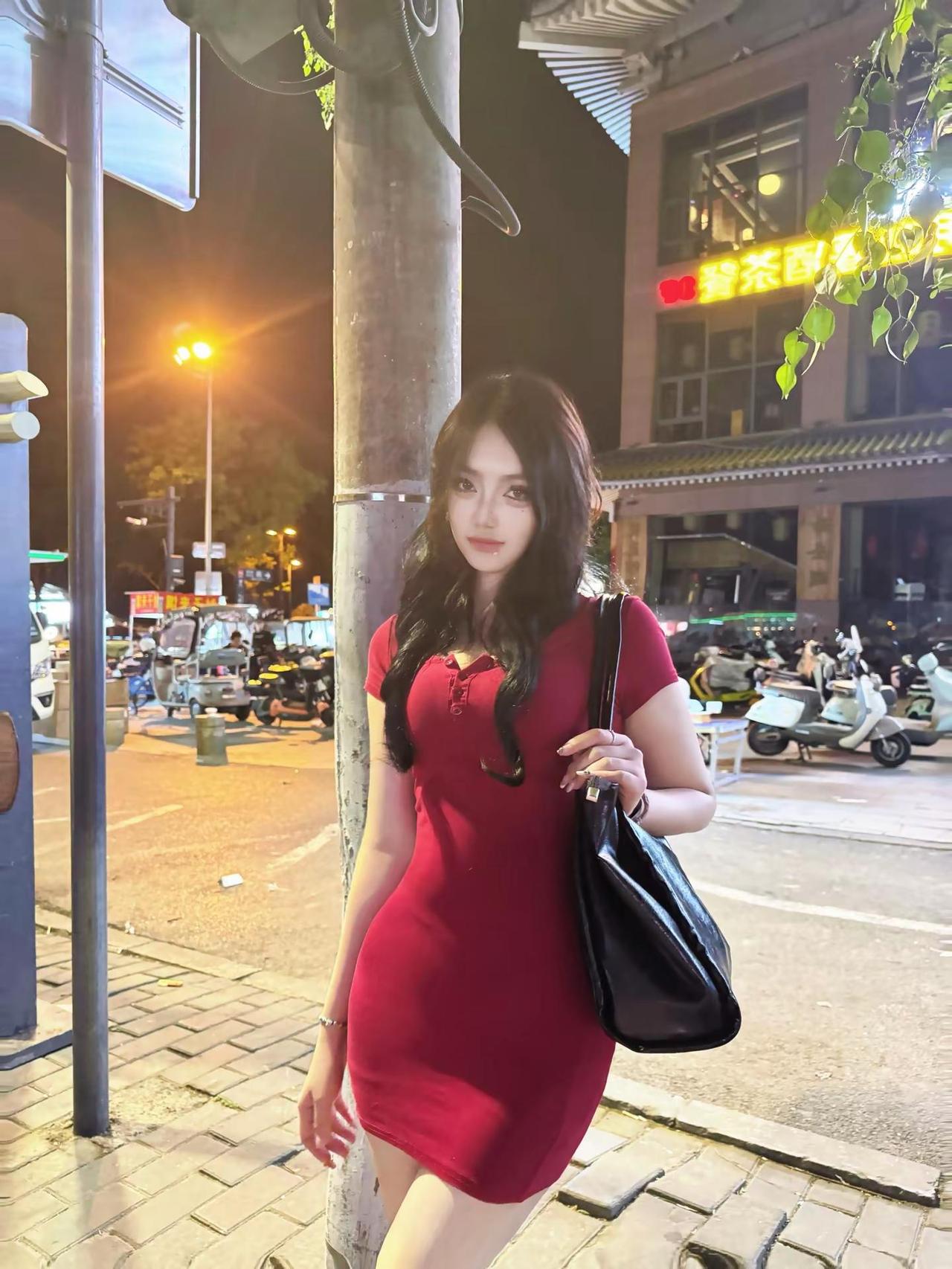 笑里融的甜泪里裹的咸le姛御姐长发t