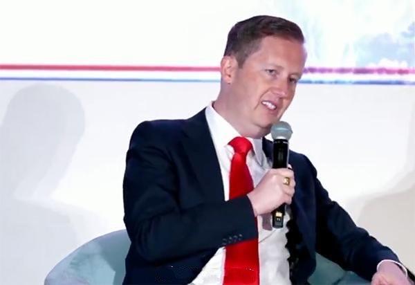 美国企业家：大使先生，在印度投资安全吗？知识产权能保护吗？法律会不会下个月就改？