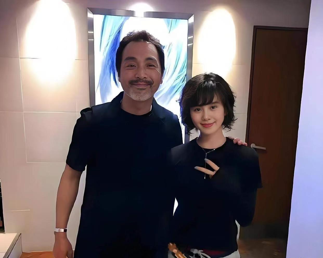 事实证明，脸好看的人，发型随便弄都行