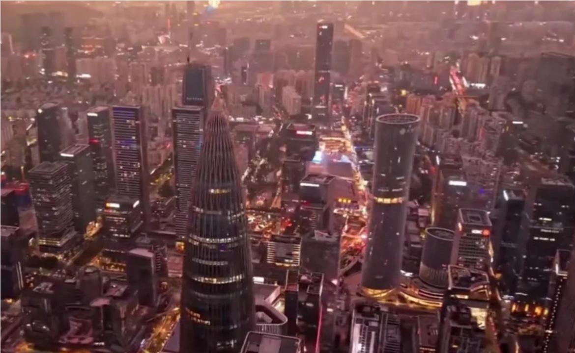 全国最牛的区，在深圳！GDP破万亿，全球排第62，超过不少省 。