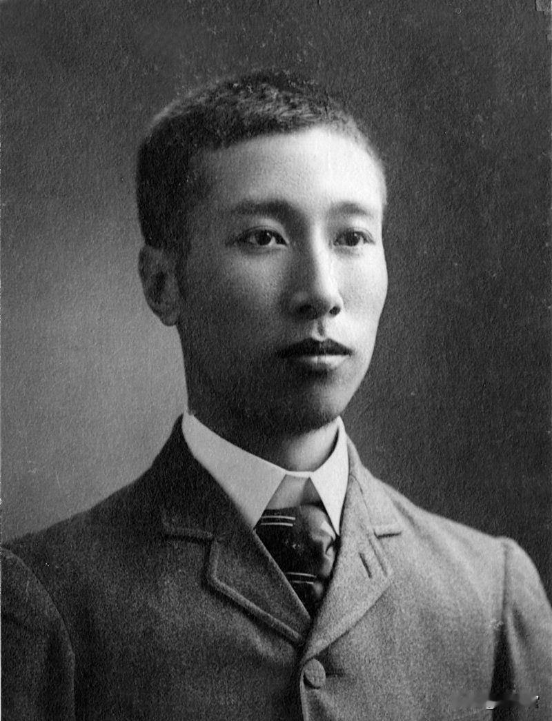 1975年,病榻上已至弥留之际的周恩来,向身边秘书吐露了一个深埋心底四十余载的秘