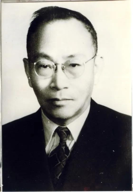 1941年，青霉素是西方绝不外传的秘密，中国军民伤口溃烂，只能硬扛，关键时刻，汤