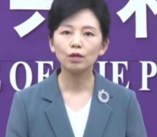 中国又悄悄关上了一扇更要命的门！ 2025年2月，商务部和海关总署联合发布了