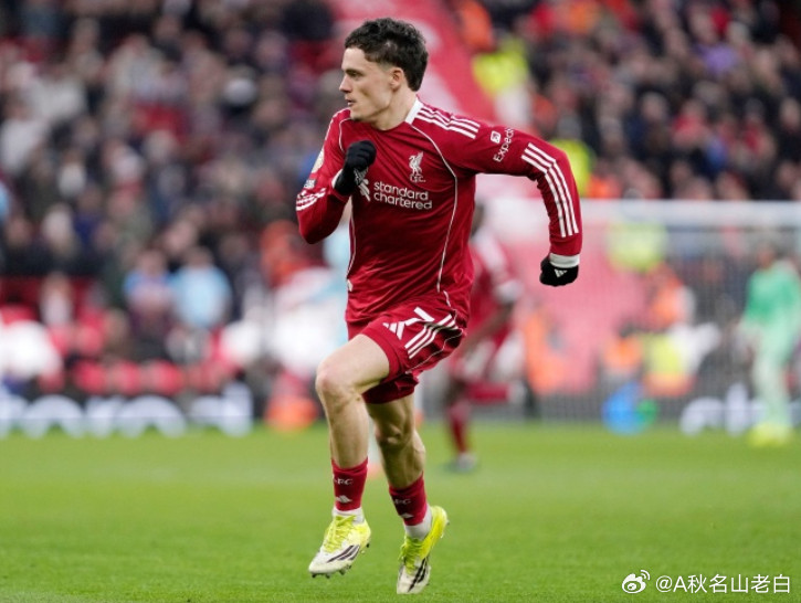 BBC撰文谈到曼城夏窗情况，曼城总监维亚纳将目标锁定在一名新的中场球员，诺丁汉森