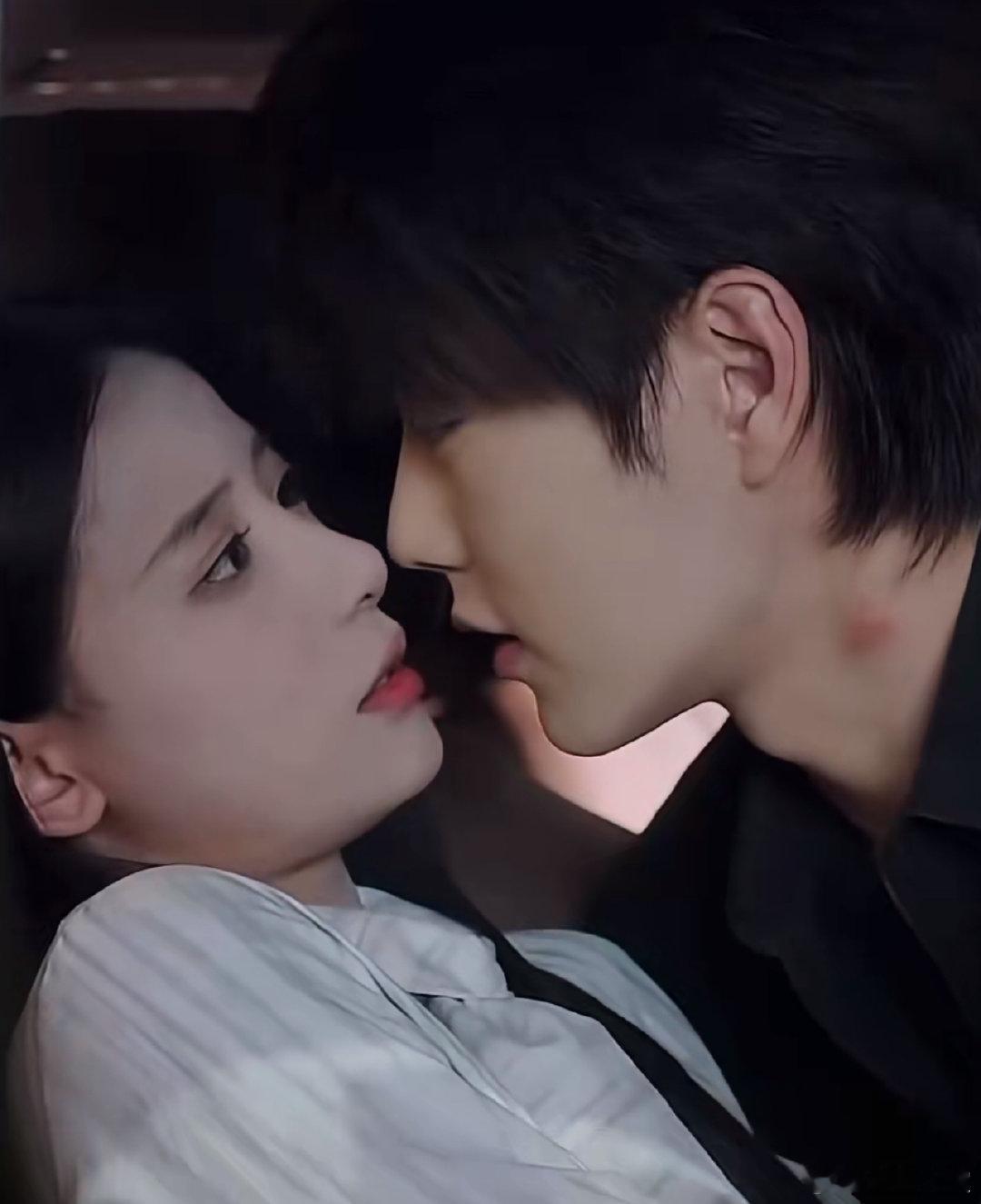 短剧的吻戏短剧女演员工伤短剧的吻戏，女演员工伤了好吗​​​