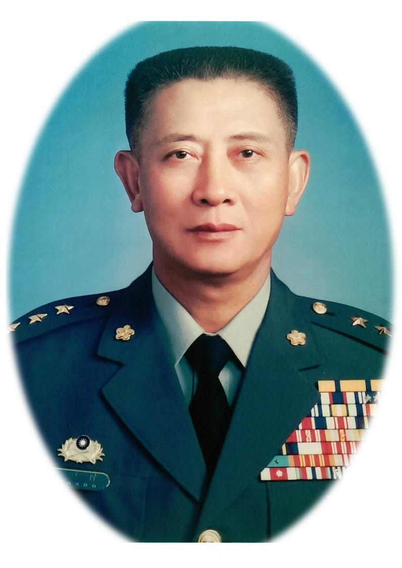 前台陆军总司令、陆军二级上将陈廷宠星期二（12月23日）在北京出席抗日史探讨会。