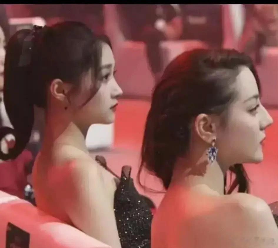 原来迪丽热巴的侧脸也比不过关晓彤
