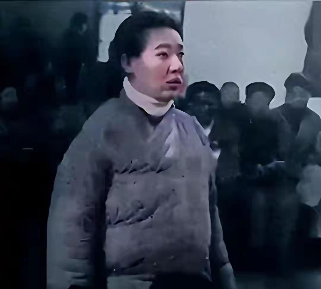 这就是汉奸川岛芳子真实模样，被日本养父玷污，为何甘愿当汉奸说起川岛芳子这名字