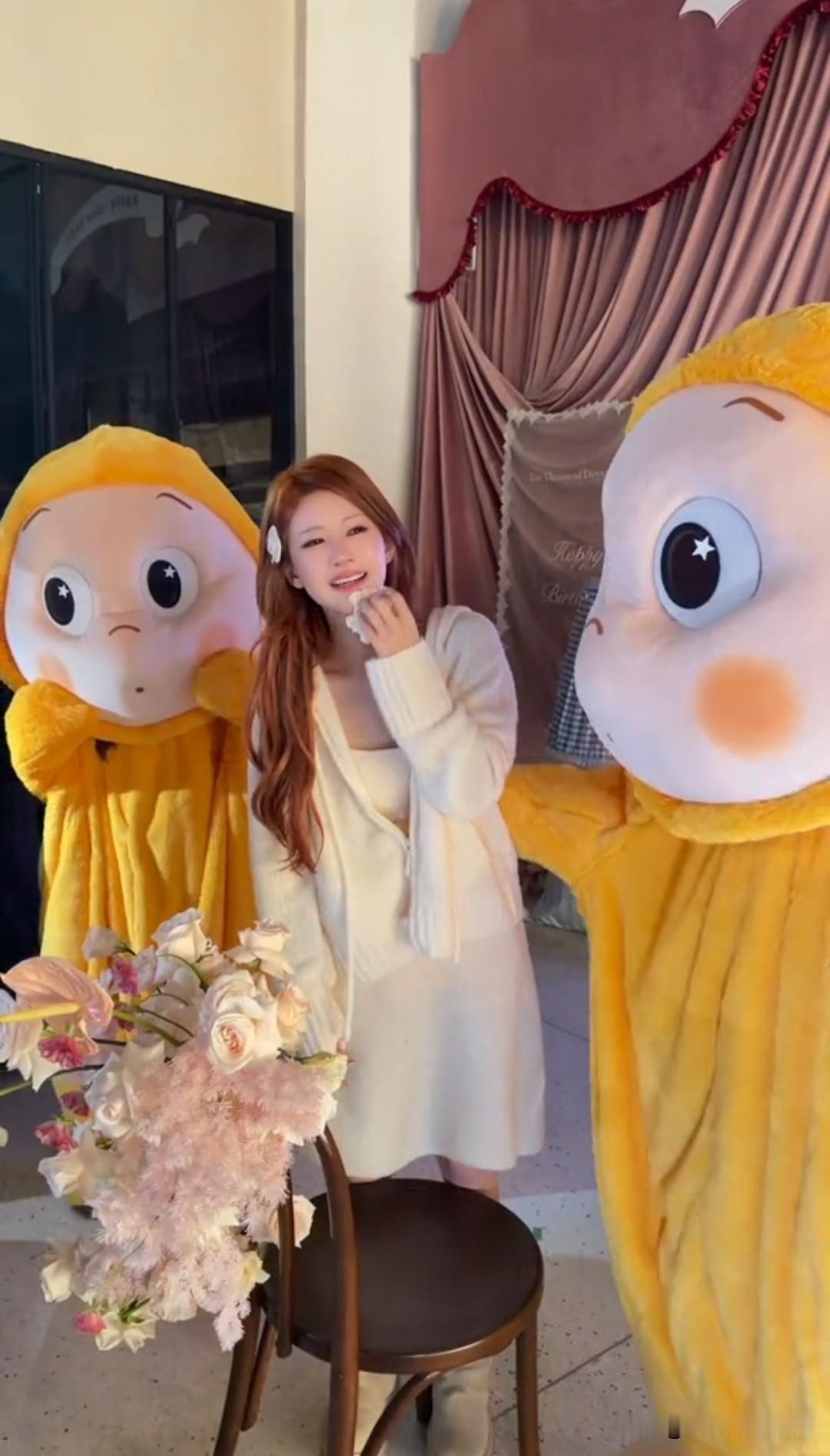 亲爱的露思，生日快乐🎂🎂🎂露思被黑的最惨的时候，博主还帮说话被