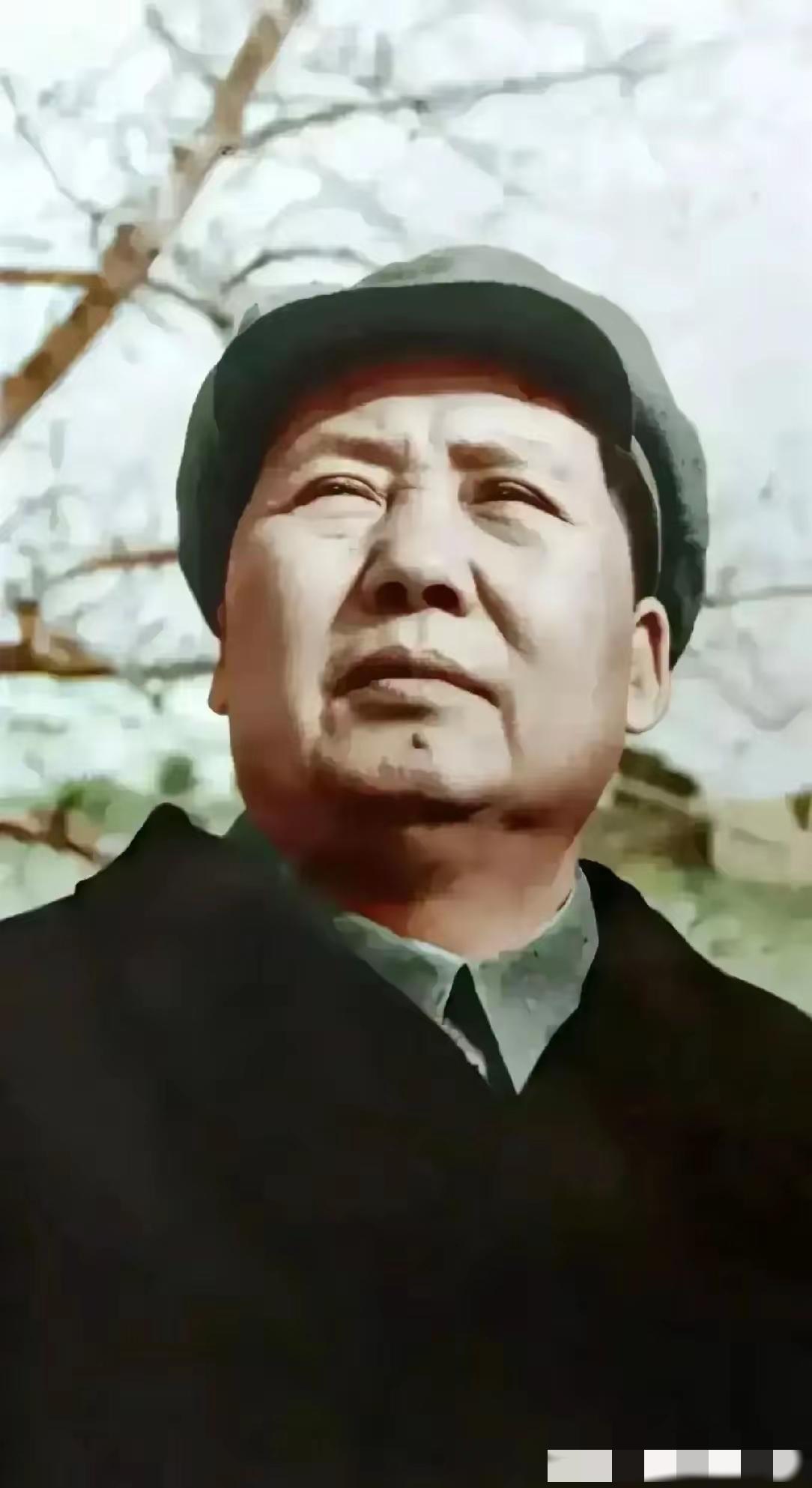 世界动荡不安，我们却能安心在家看新闻、不用躲进防空洞，这份安稳从来不是天上掉