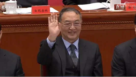 有个叫运筹帷幄的网友,说柳传志没什么功绩,你说破天我都不服
