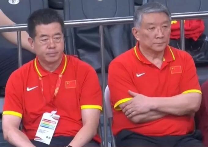 破解接球困局，宫鲁鸣需激活张子宇内线威力如何让张子宇面对欧洲强队时高效拿到
