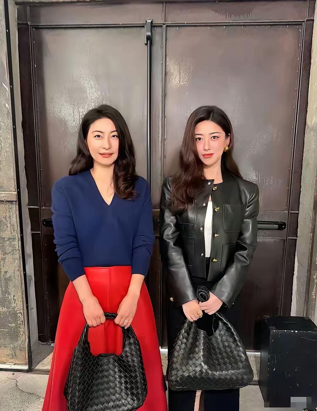 很容易就赢了！两个朱珠加起来也赢不了郭晶晶。不是朱珠不够漂亮，她是全球最美的五十