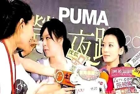 阮经天有一次聚餐时喝高了，他醉醺醺的站起身，大声的对着周围的朋友炫耀道：“刘品言