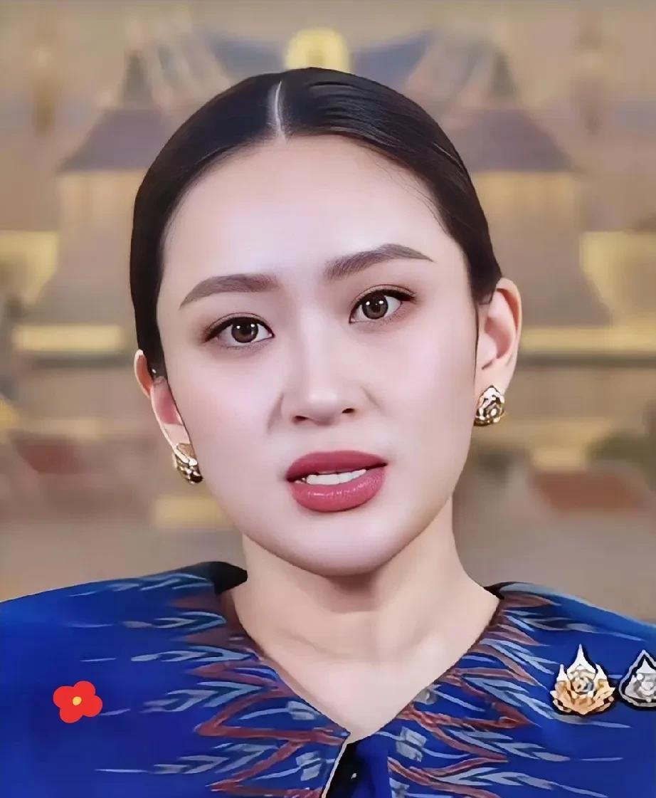 快报！快报！佩通坦还有转圜余地吗？8月30日，中国外交部就泰国政局最新变动作