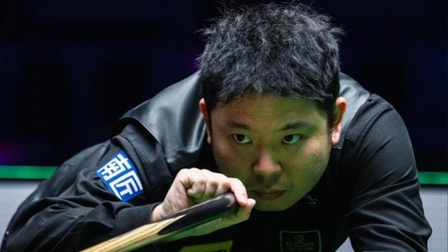 斯诺克世锦赛惊天逆转！张安达黑球绝杀周跃龙晋级决赛