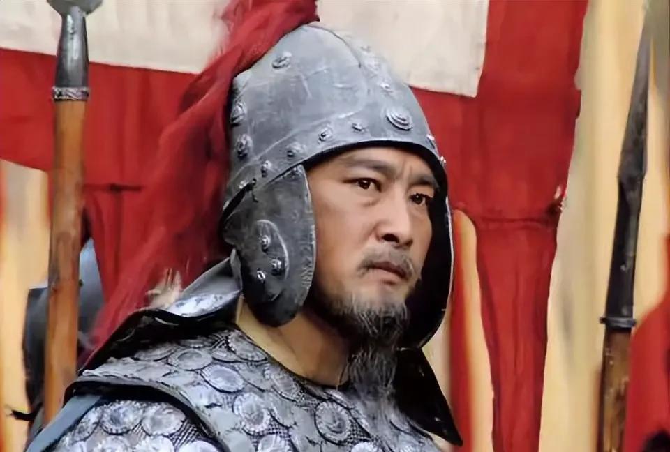 公元253年，蜀汉大将军费祎在岁首大会上，被魏国降将郭循拔刀刺入胸膛。费祎被