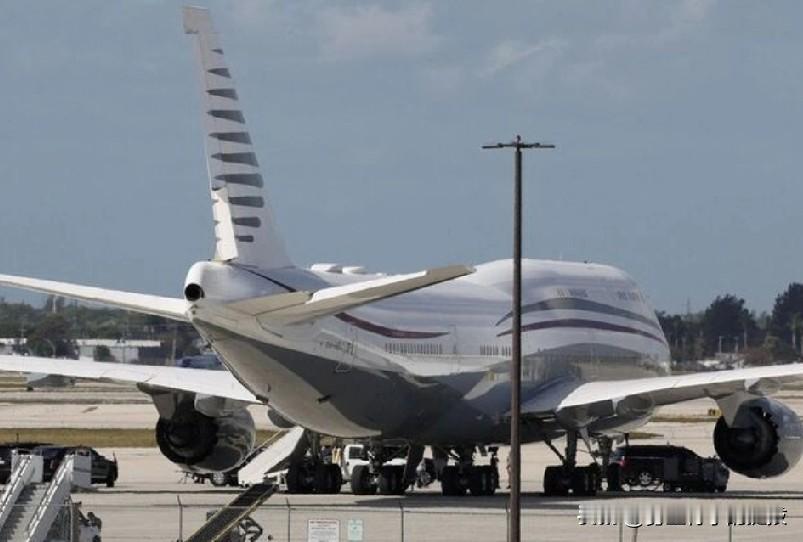 美国空军将再购买两架波音747-8飞机用于总统机队支援。路透华盛顿12月16日