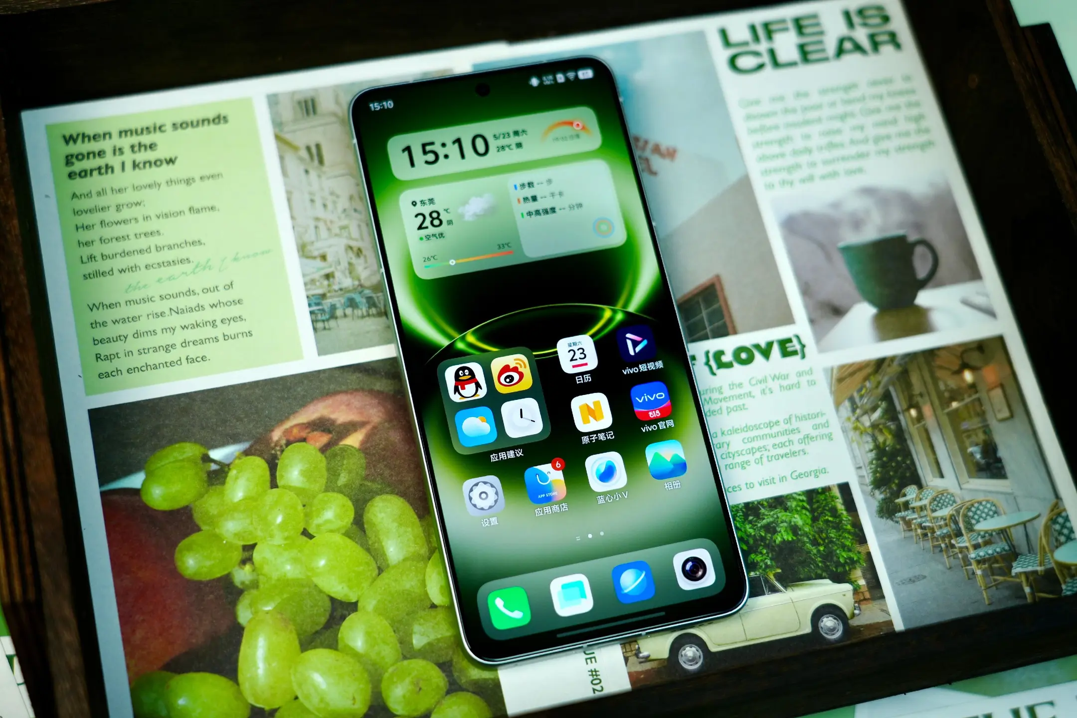 vivo X300 Ultra胶片绿开箱。拿到胶片绿这款真机瞬间被戳中...