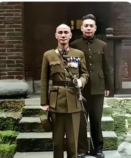 蒋介石的故事，现在很少有人知道，在国民党统治时期有个规定：在任何场合，只要一提“