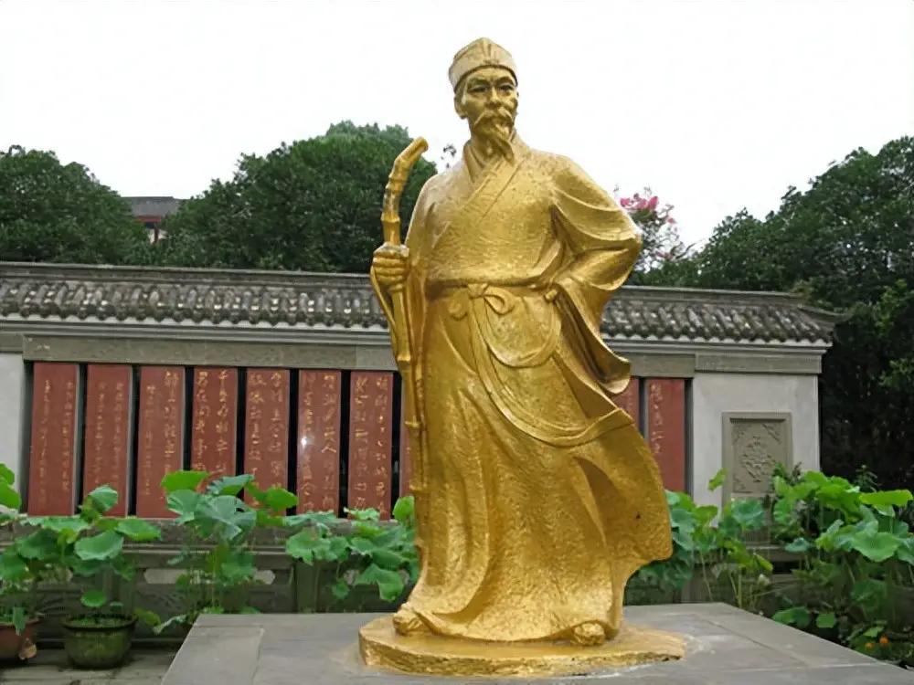 杨慎是大明朝三百年间最可惜的一个人。嘉靖三十八年，云南永昌卫。一个七十二岁的