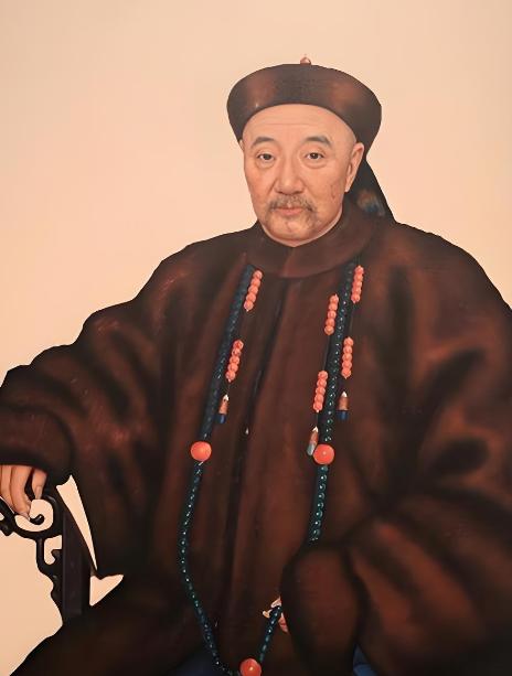 有朋友问老黑，有人说胡雪岩其实是自杀的，对这个“自杀说”怎么看？老黑的看法是这