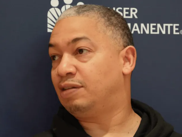 快船主教练泰伦-卢接受了记者采访记者：这是你和很多核心球员职业生涯中第一次在赛