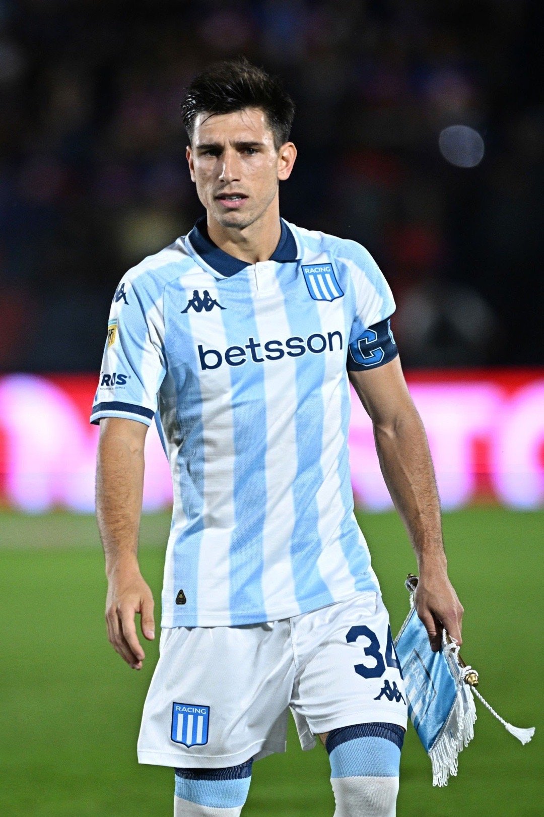 🚨💣阿根廷竞技队右后卫法昆多·穆拉将成为迈阿密国际队的球员！26岁的穆拉将与