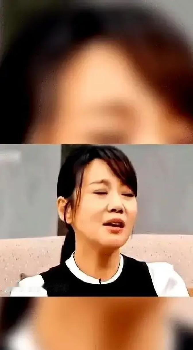 闫妮一句话，让500万人点了赞。节目里，她扭头瞅了眼柯蓝，脱口而出：“你这算做
