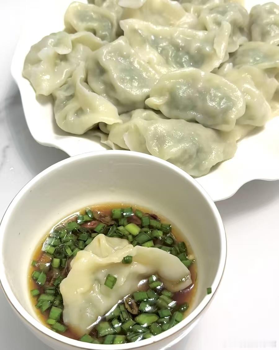饥一顿饱一顿有多伤身体经常不吃晚饭，晚上容易低血糖睡不着。身体长期处于饥饿状态