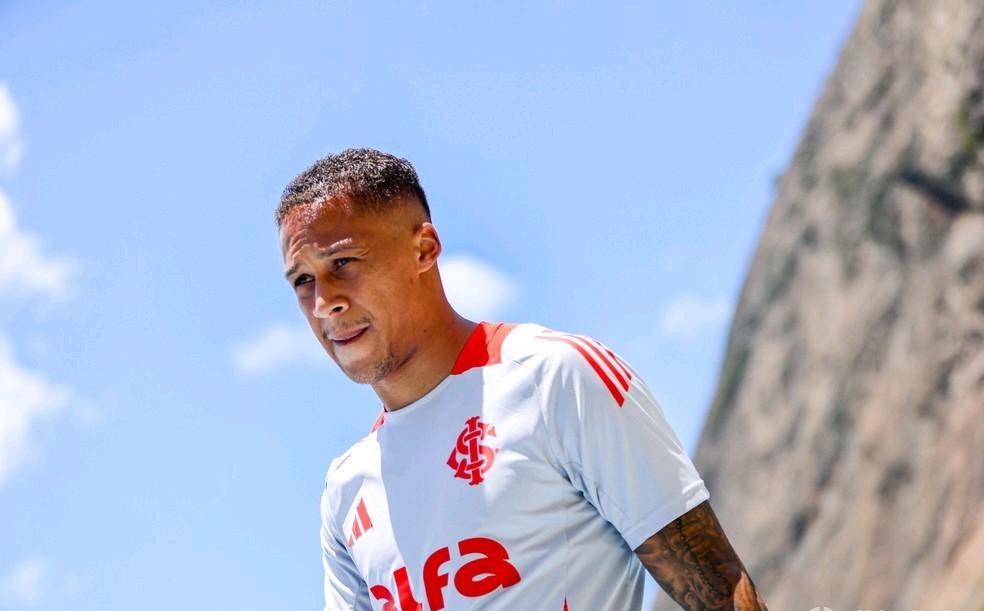 辽宁铁人挖到矿了，巴媒曝欲引进身价500万欧前锋，中超要重回金元时代？巴西媒