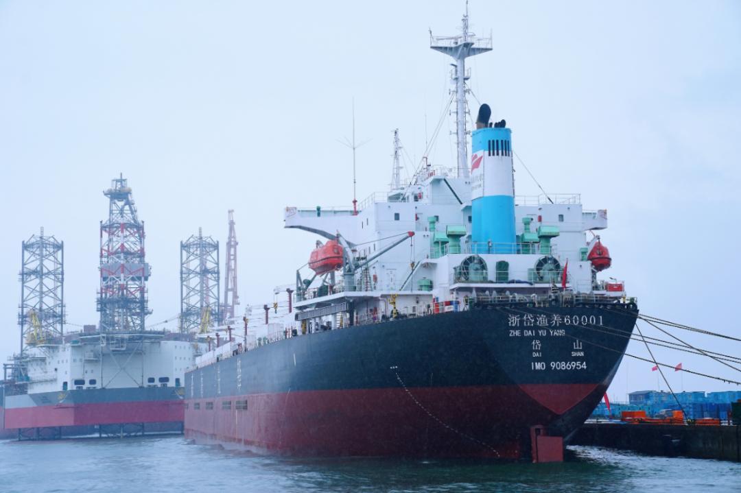 全球首艘8万吨级养殖工船交付，中国深远海养殖实现重大突破。7月20日，全球首