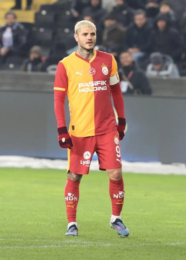 伊卡尔迪是让外界感到非常可惜的一位球星。32岁的他只为阿根廷国家队出场过8次。而