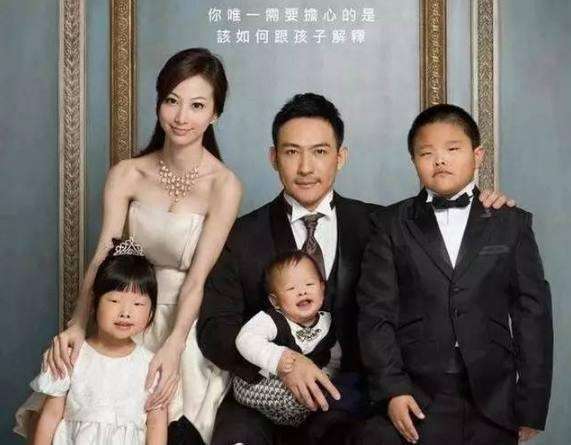 她拍了一张全家福, 因它毁了一生