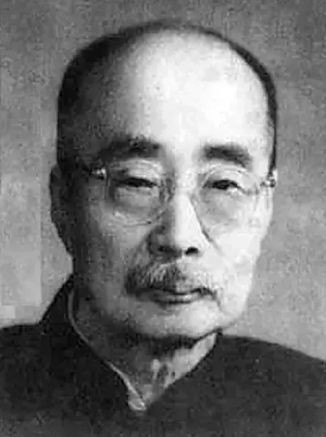 1967年，周作人夜里起身下床小解，没任何征兆突然离世，他走后，被家属销了户口，
