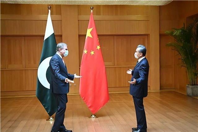 以后没有巴铁了？王毅外长在会见巴基斯坦外长给巴方留下一句忠言。说起巴基斯坦，