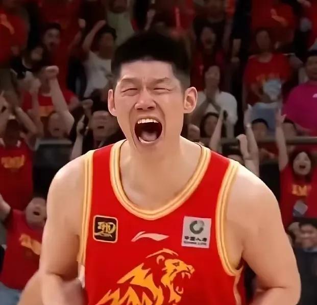 胡金秋第六场还有劲儿投篮吗？昨晚胡金秋两次累的倒在地上大口大口的喘气，关键时刻因