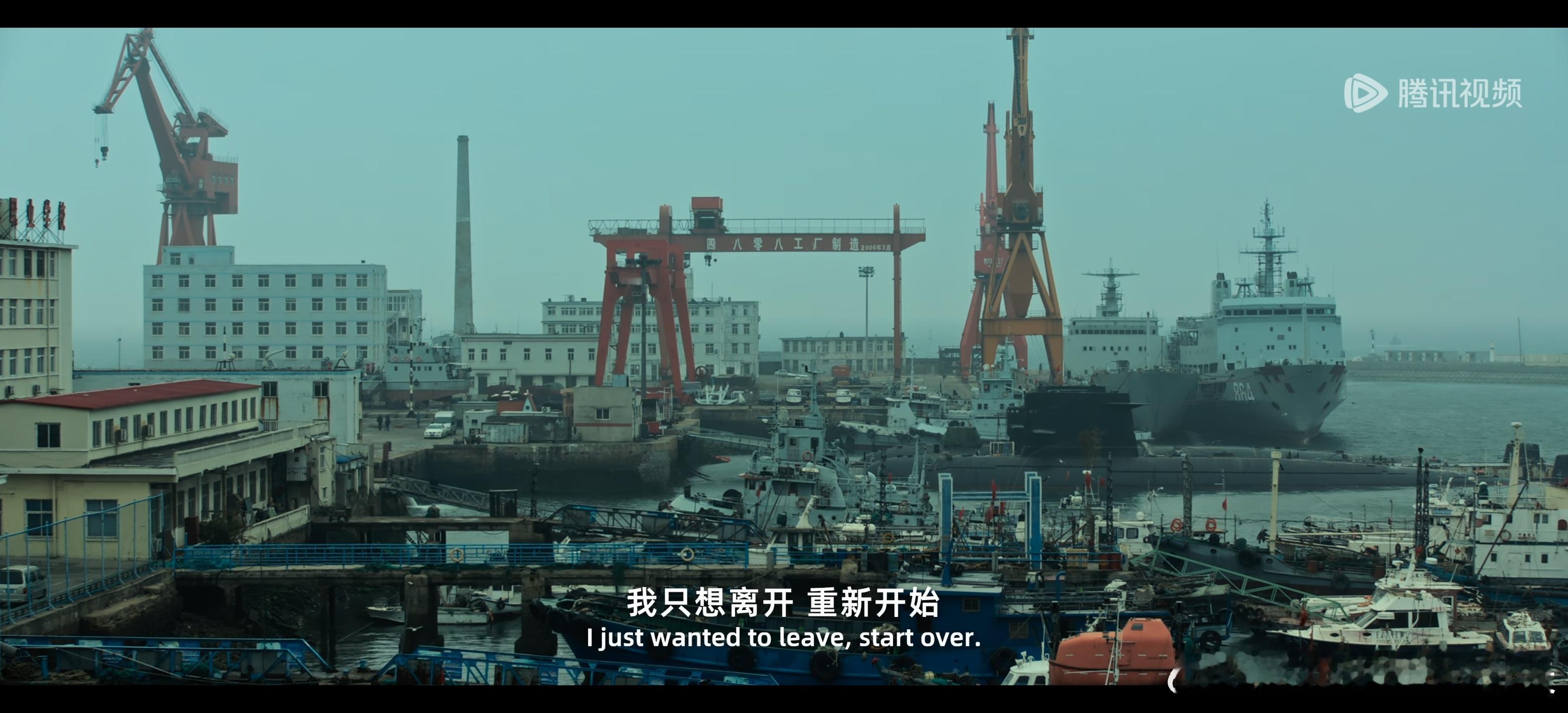可能就是因为这个镜头，导致搁置10年才上映。不过电影非常抽象，不建议浪费时间。蜂