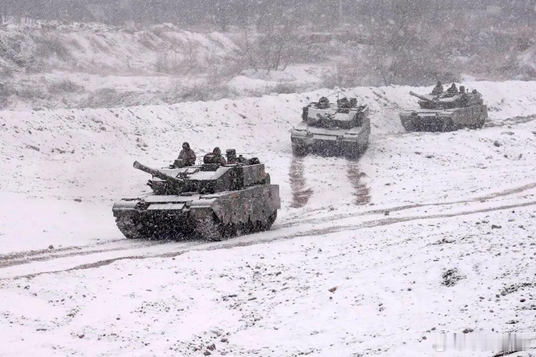 雪中重坦行要都是高清大图就美了陆军老大哥烽火问鼎计划中美军事力量