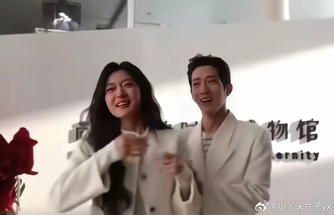 我敢说井柏然大概率是孙千这长长的一生中，最喜欢合作的演员，因为井柏然是她的偶像。