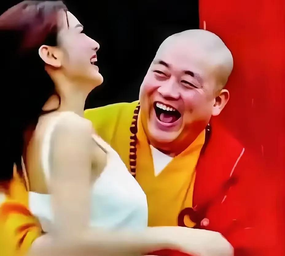 阿弥陀佛。寺庙和尚不是六根清净，清心寡欲吗？！释永信，咋这么的色欲成欢。这修的什