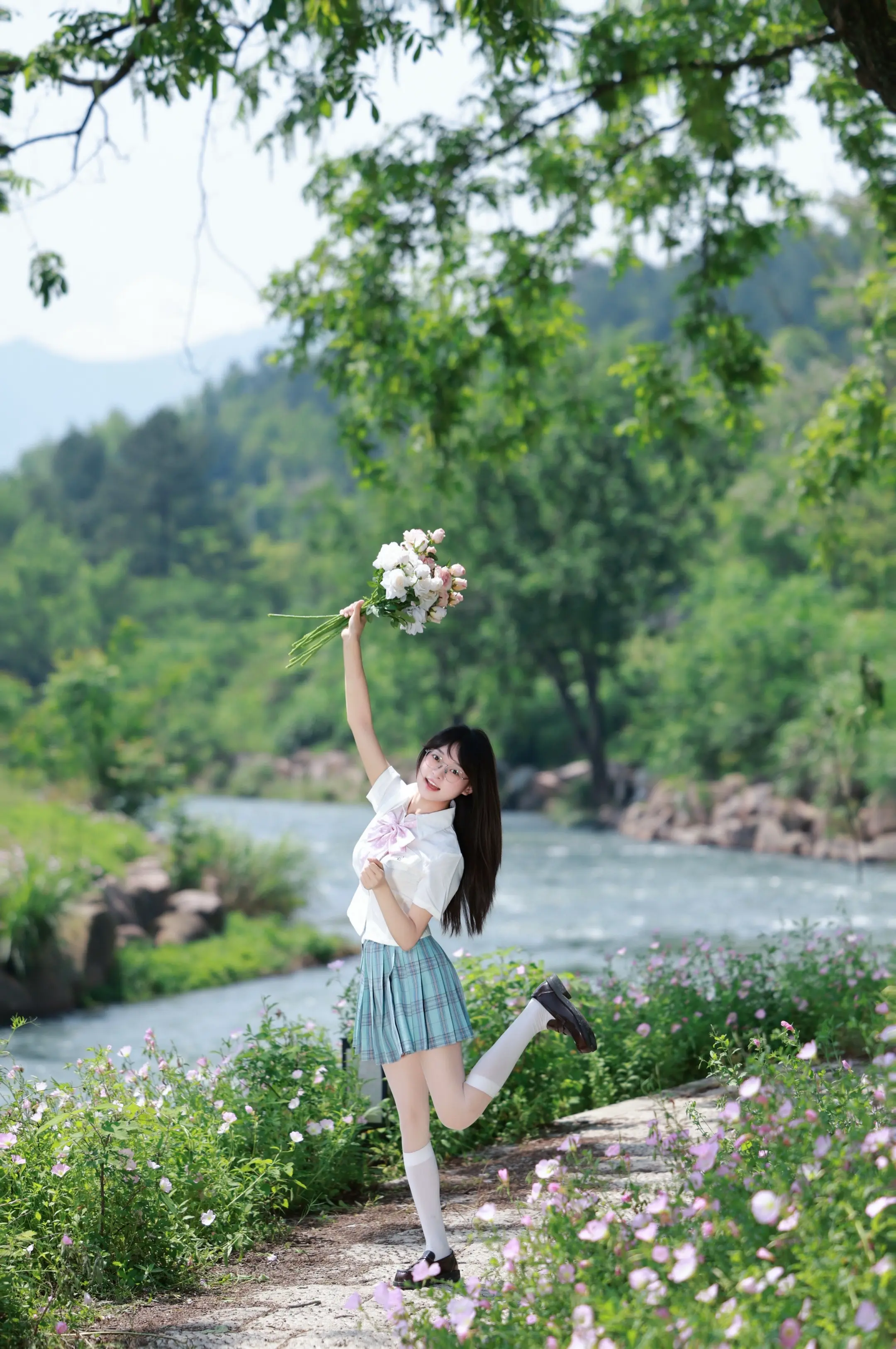 少女的夏天永不落幕！ 📸