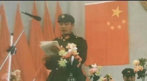 1987年，越军意外得知27军老军长的儿子在猫耳洞：全力活捉或击毙此人！老山轮