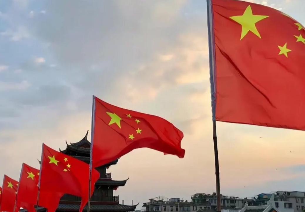 中国已经做好最坏打算了！不是派兵，不是站队，而是把粮仓、管线、中亚通道和人民币
