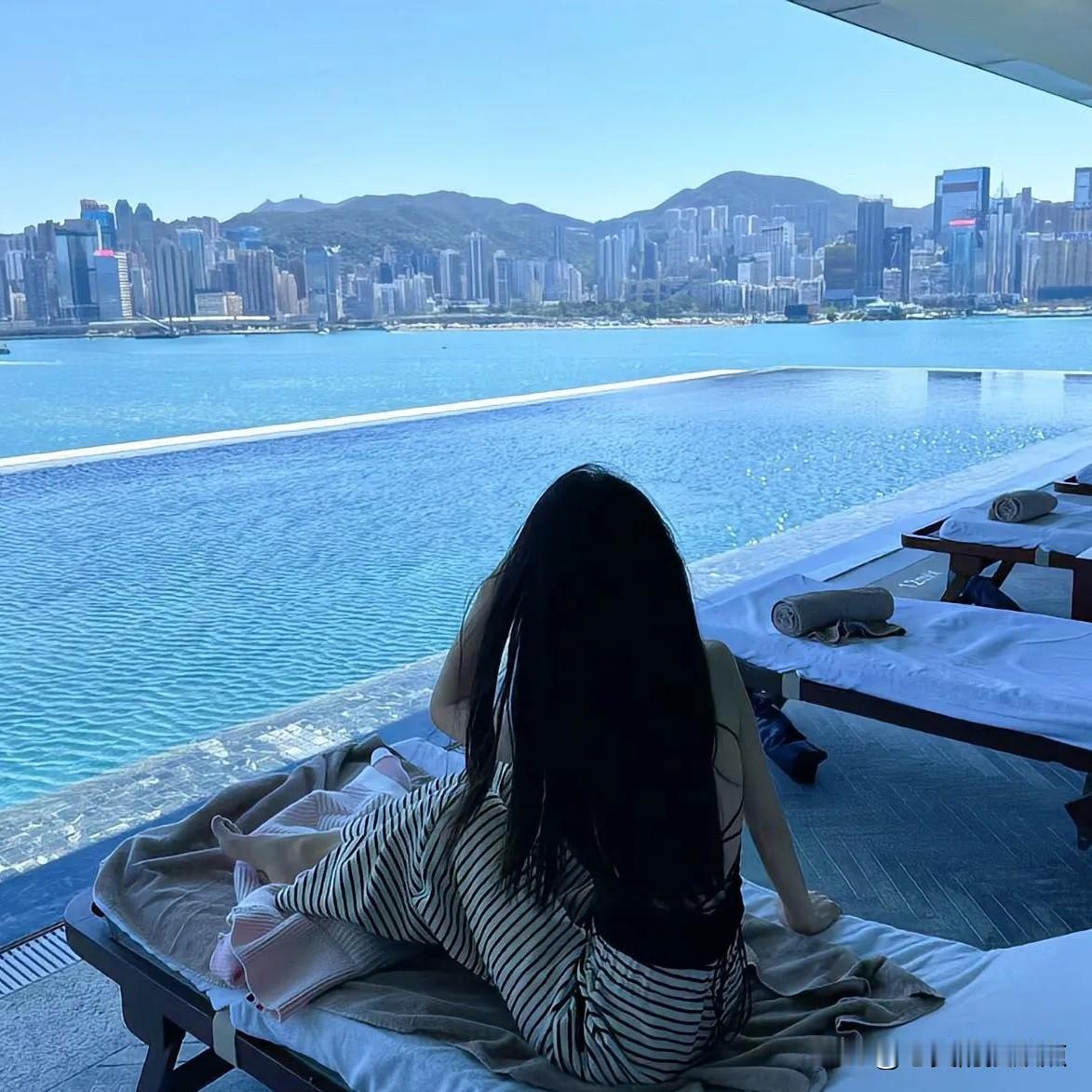 女人想要的其实很简单，可又有几个男人能做到1:如果你真的有事，很忙，她的消息