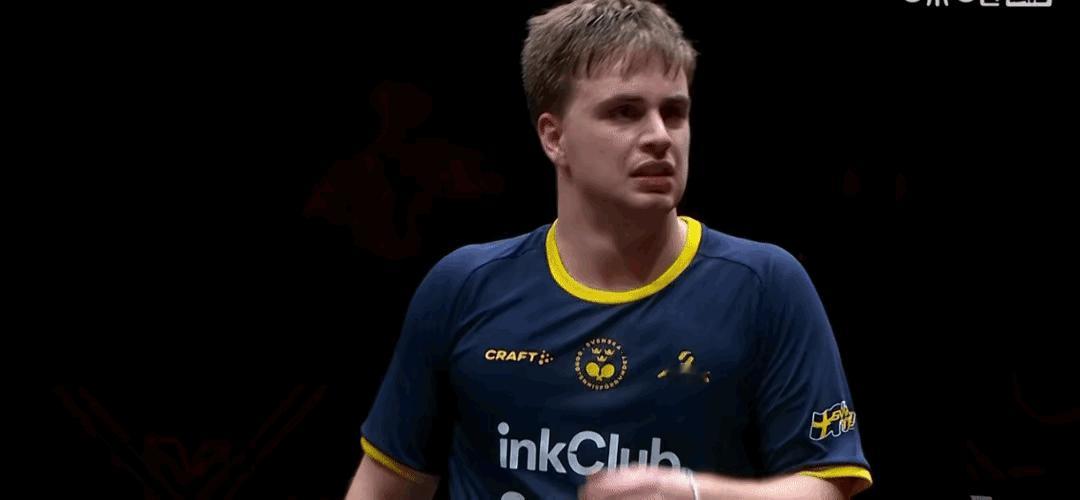 张本夺冠：莫雷加德这几个举动“很体面”👍打完最后一个球，小莫那一刻，几乎快要