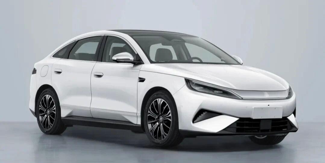 刚看到比亚迪大秦MAX和大海豹06MAX两款车型的信息，均为纯电车型，但尺寸都